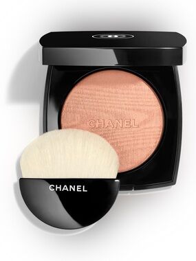 Chanel Highlighters Poudre Lumiere and Le Signe du Lion Rosy Gold 30